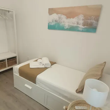 Playa & Golf Deluxe En Playa Granada Apartment *
